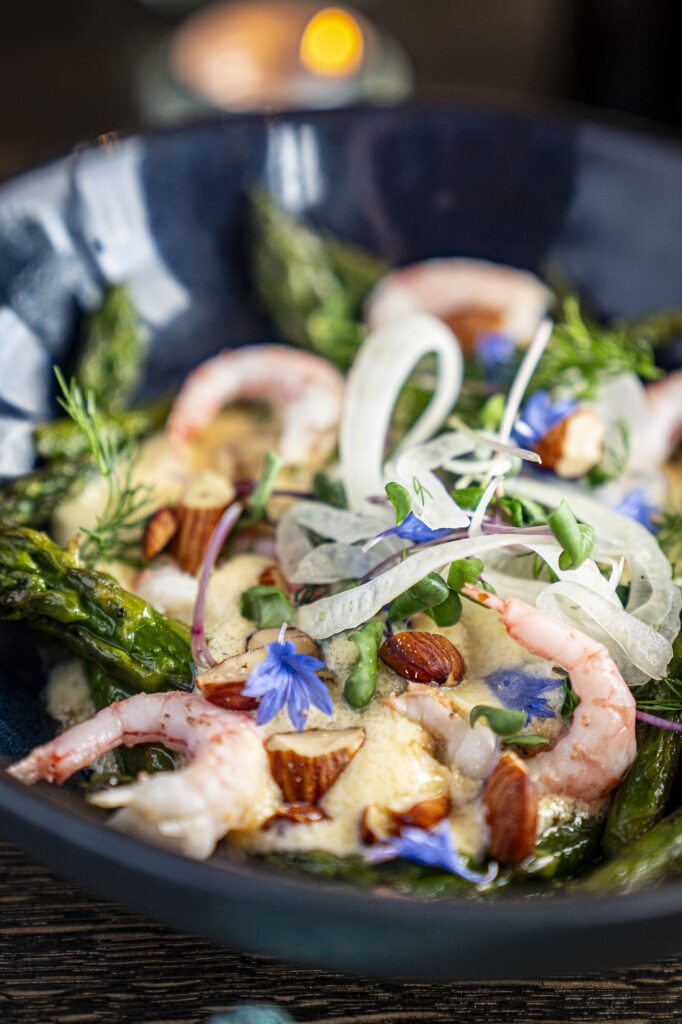 Forret - asparges-rejer - menu -