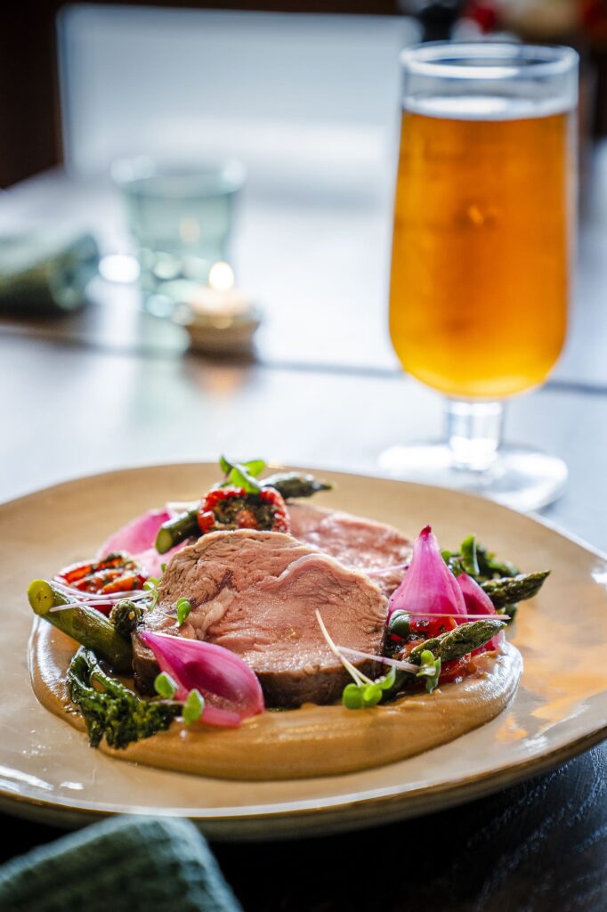 Hovedret - Kalveentrecote - menu